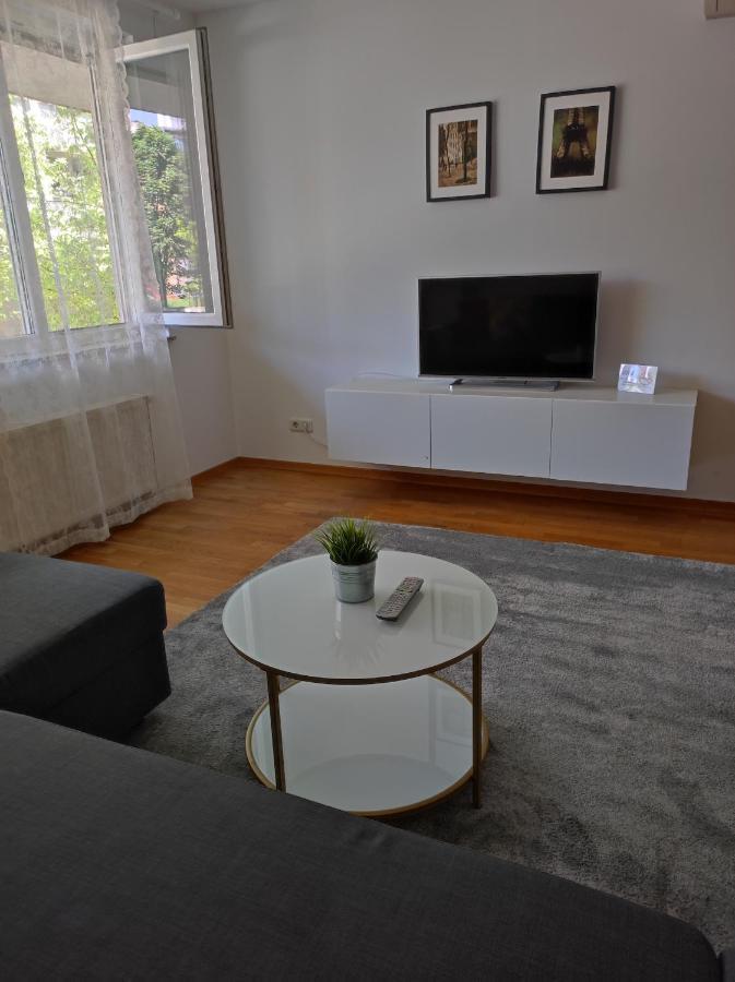 Apartments Dora Zagreb Ngoại thất bức ảnh