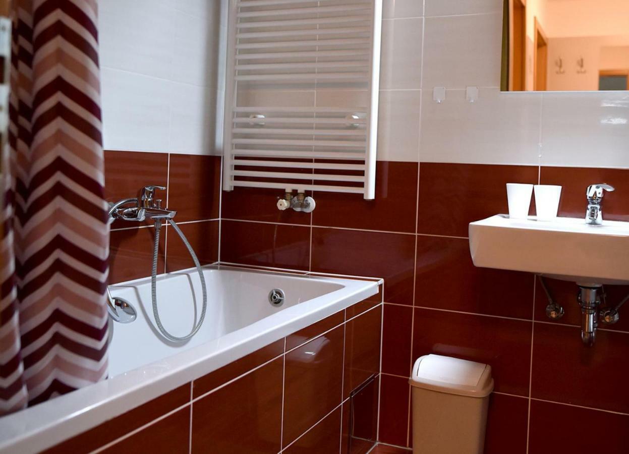 Apartments Dora Zagreb Ngoại thất bức ảnh