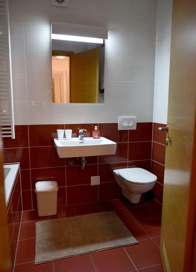 Apartments Dora Zagreb Ngoại thất bức ảnh